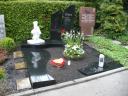 Denkmal eines Bäckermeisters auf dem Friedhof Durlach